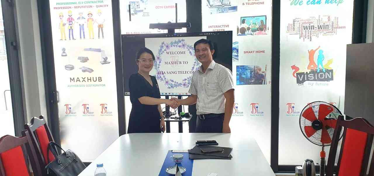 Chào Mừng Maxhub Thăm và Bàn Chiến Lược Phát Triển Cùng Tia Sáng Telecom.